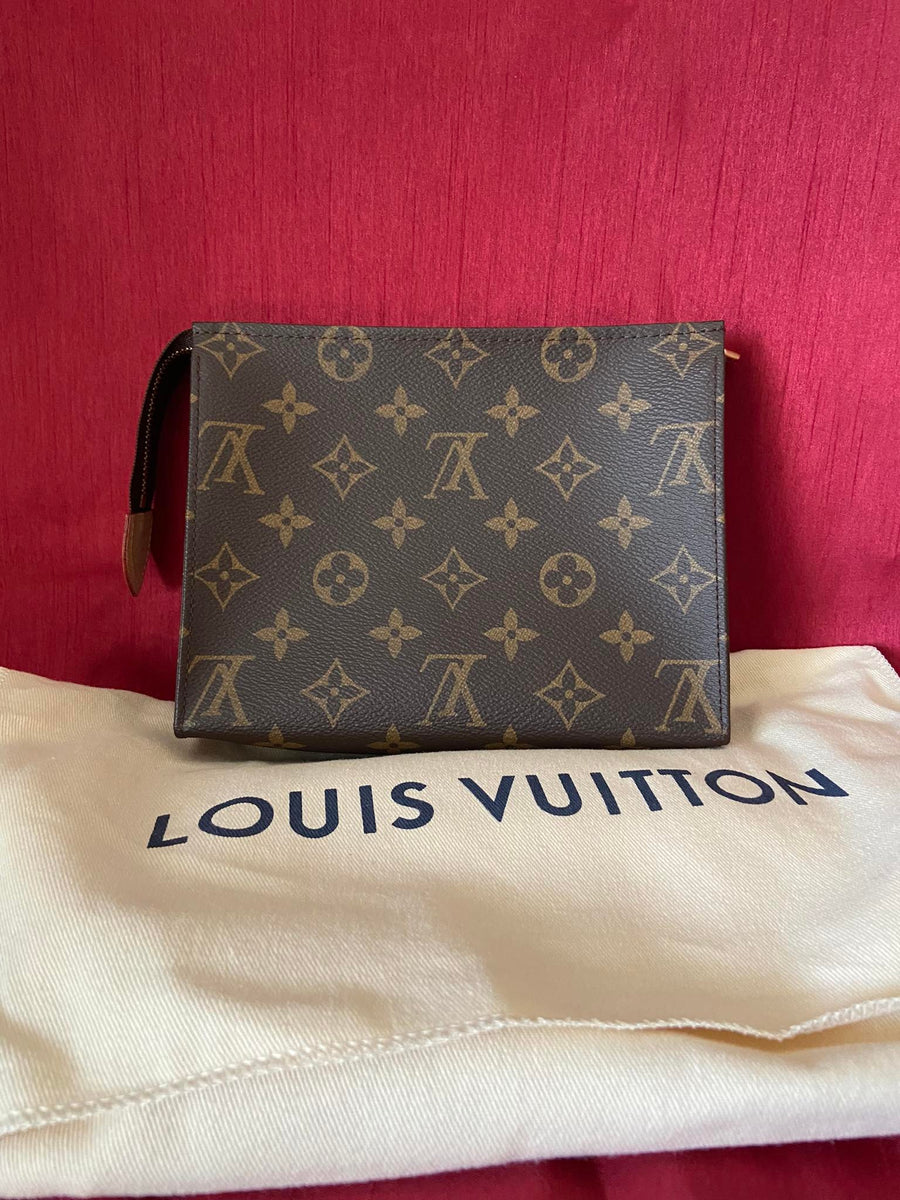 Louis Vuitton Toiletry 19 Clutch Bag – SECOND CHANCE LUXURY